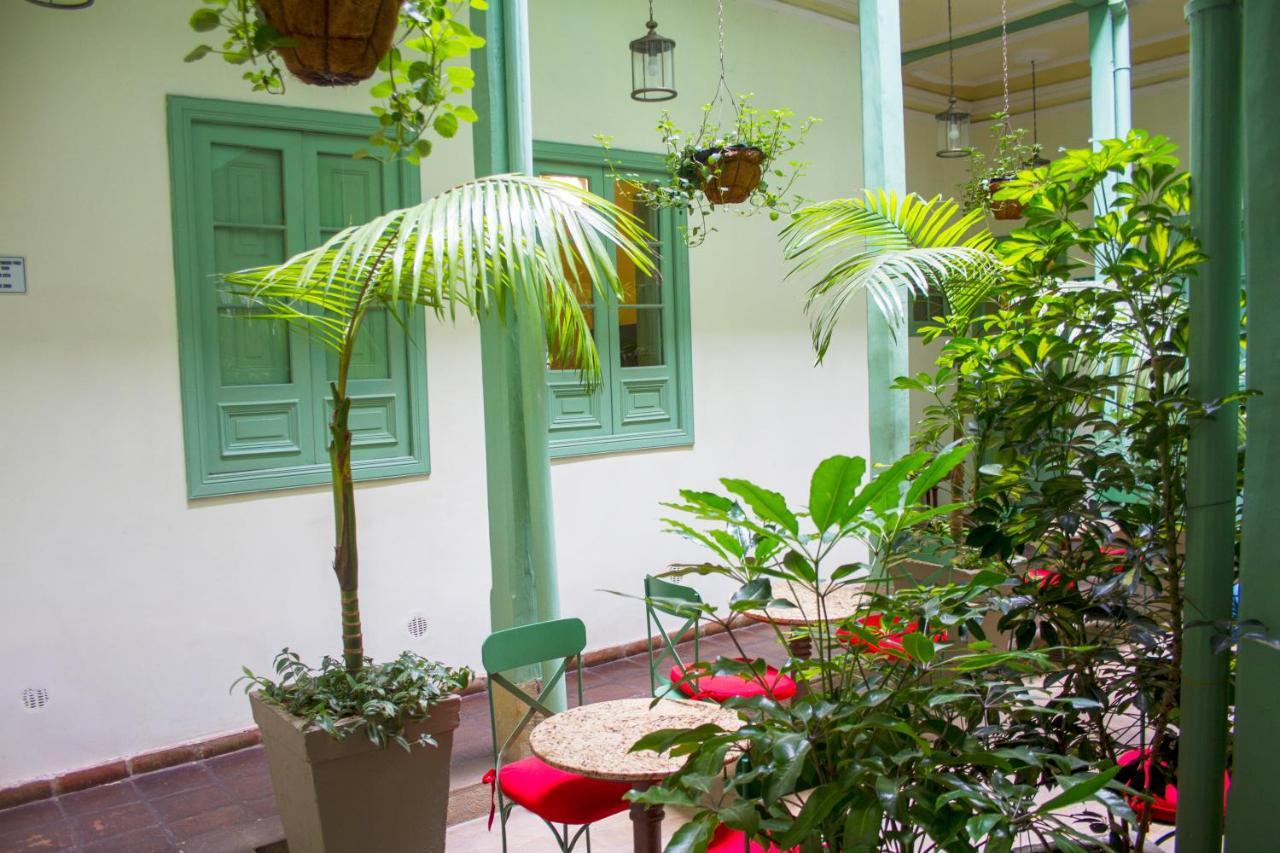 Hotel Casa De La Vega Богота Екстериор снимка